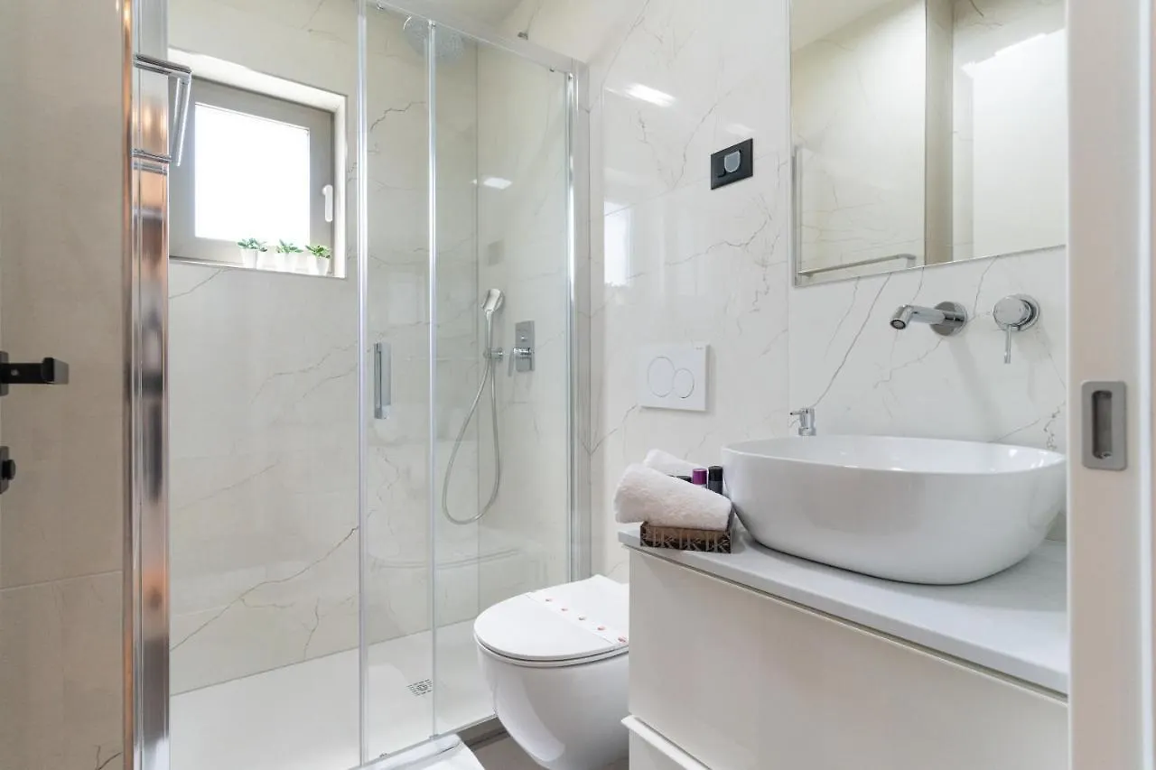 Prestige Studio Apartment Rovinj Croácia